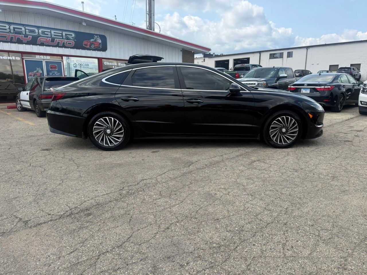 hyundai sonata hybrid 2022 KMHL54JJ6NA053215 image hyundai sonata hybrid 2022 KMHL54JJ6NA053215 image